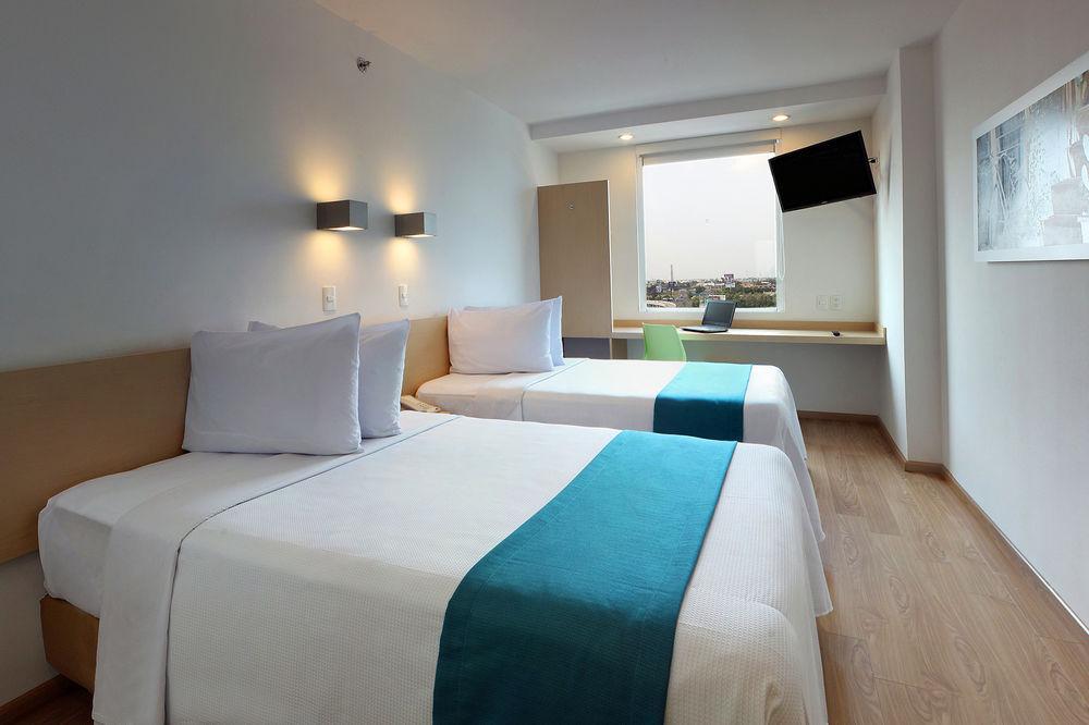 One 3* Irapuato